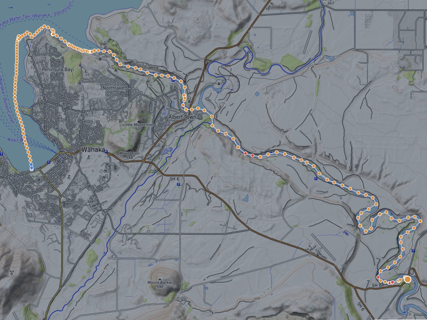 Map of the kayak route from Lake Wānaka down the river past Albert Town to Luggate, shown as a line of dots